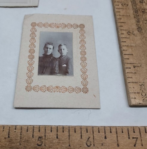 3 small Vintage PHOTOGRAPHS - some damage - listing #5145 - Picture 5 of 8