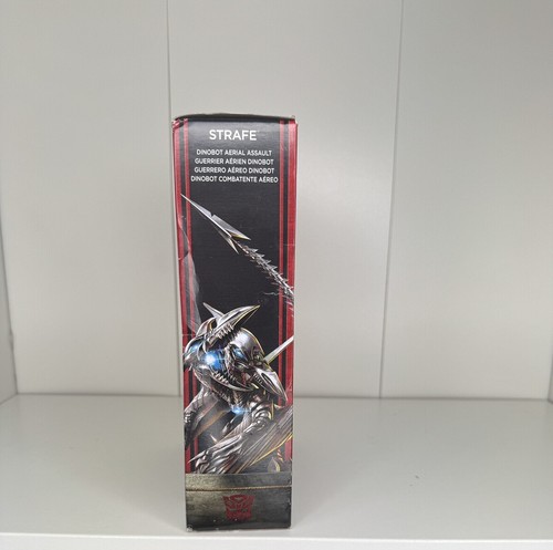 Transformers The Last Knight Premier Edition Strafe MISB - Picture 2 of 3