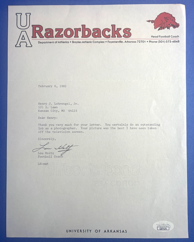 Lou Holtz Signed 8.5x11 1982 Arkansas Razorbacks Football Letter JSA CE77174 - Picture 2 of 4