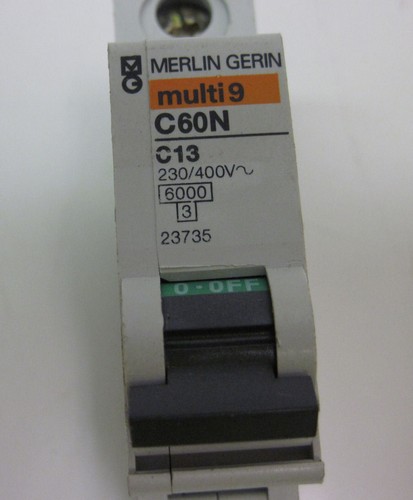 Merlin Gerin 23735 Multi9 C60N Interruttore automatico, tipo C, 1 polo, 13A - Foto 2 di 3