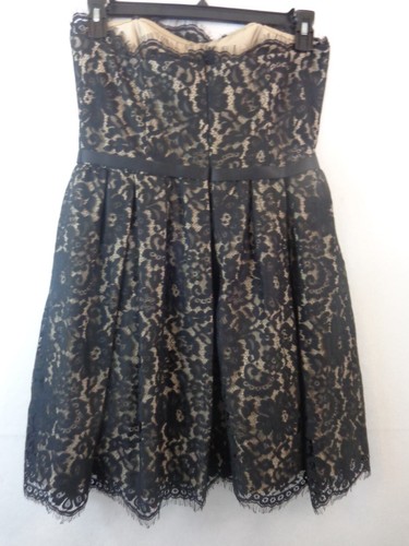 Neiman Marcus Robert Rodriguez Kleid Damen 12 schwarz trägerlos Spitze Fit & Flare - Bild 7 von 13