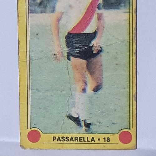DANIEL PASSARELLA 1980 ORIGINAL FOOTBALL SOCCER CARD N°18 - Picture 4 of 7