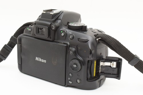 Nikon D5200 24.1 MP CMOS Digital SLR Camera Body w/battery Black #2366656 - Picture 9 of 12