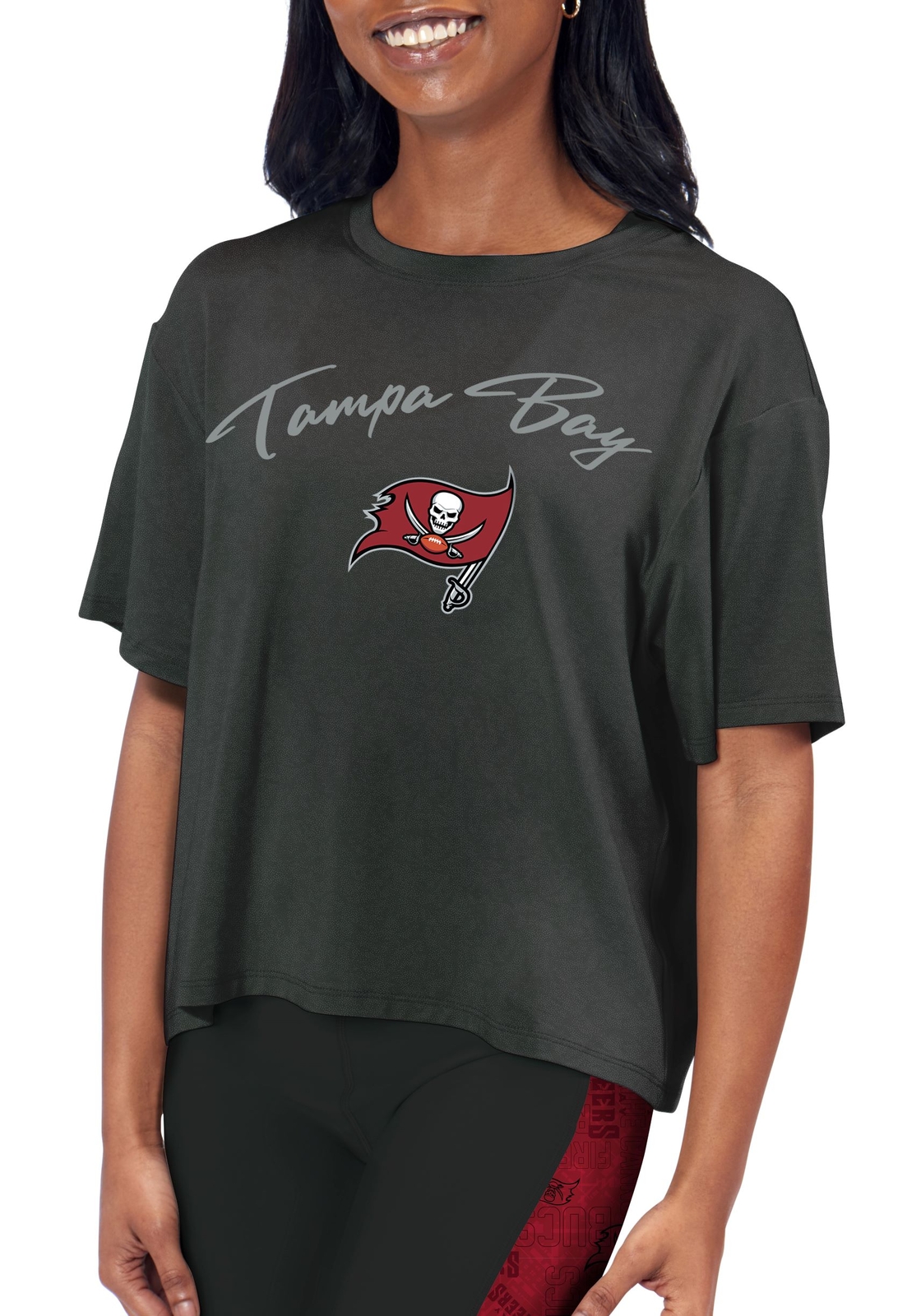 Укороченная футболка Certo By Northwest NFL Womens Tampa Bay Buccaneers Turnout