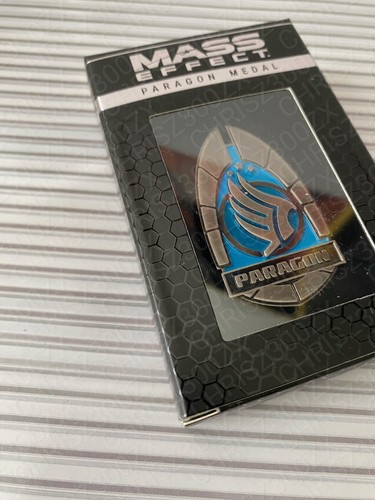 Mass Effect Paragon Renegade Shepard Medalla Esmalte Pin Insignia Emblema JUEGO Figura N7 - Imagen 2 de 5