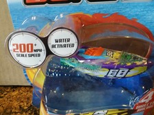 zuru micro boats battery size