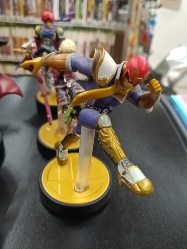 Nintendo Amiibo Lot of 10 - Used - NVL-001 - Picture 2 of 12