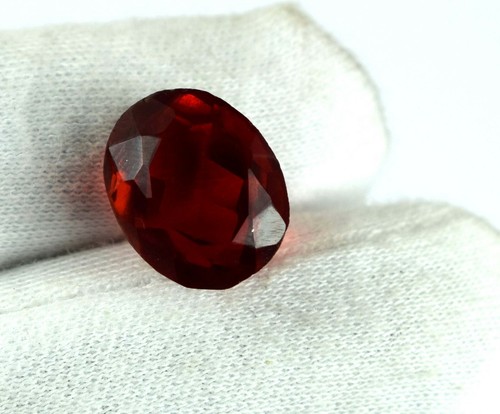 Brazilian 10-12 Carat Red Topaz Oval Gemstone Season End Sale - Picture 5 of 8