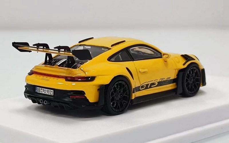 FuelMe 1/64 ポルシェ 911 GT3 RS レーシングイエロー GAZOOショッピング PORSCHE 911（992） GT3 RS（1／64）: クルマ