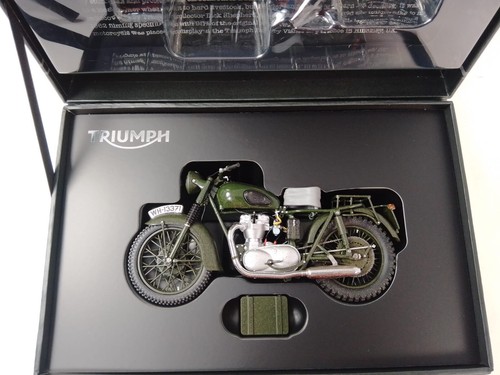 Corgi Triumph TR6 Trophy The Great Escape Steve Mcqueen 1/12 CC08501 - Bild 3 von 4