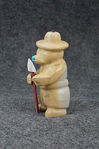 Smokey Bear with Shovel Zuni Fetish Carving - Enrike Leekya - Picture 3 of 7