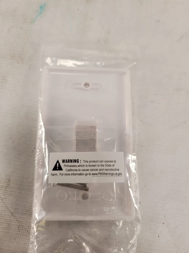 Monoprice Wall Plate For Keystone 1 Hole White 6725 - Image 2 of 4