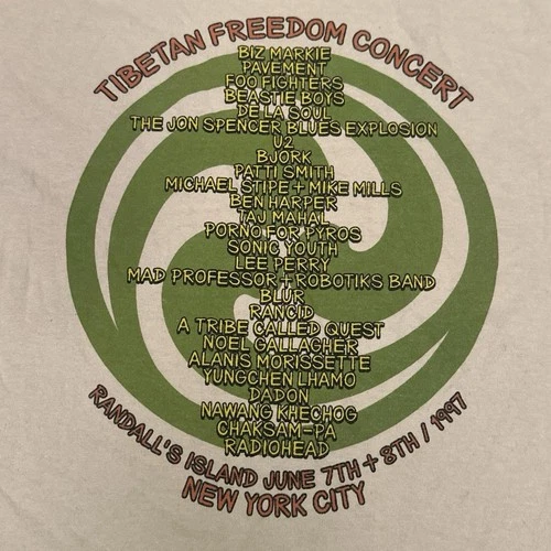 Tibetan Freedom Concert T-shirt 1990s vintage concert t-shirt, vintage, single stitch, B+ condition