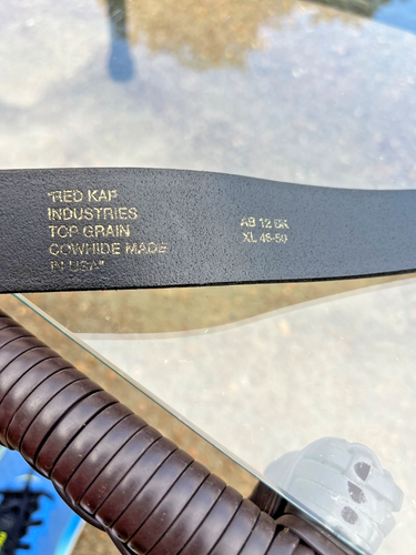 Red Kap Industries black leather buckleless belt XL 46-50, New - Picture 4 of 4