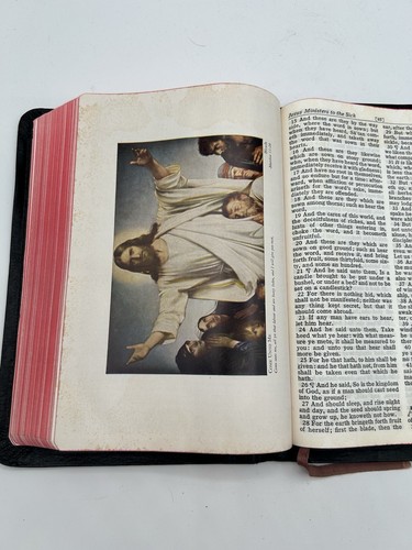 The Holy Bible KJV Self Pronouncing Edition World Bible Publishers Vintage - Picture 12 of 19