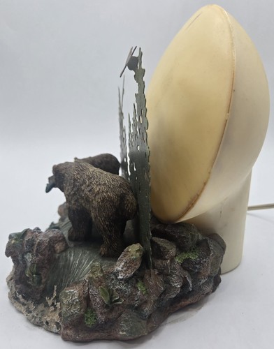 Bears & Moon Lamp. Works Perfect for Rustic Decor. Vintage from 1990's. - Picture 3 of 10