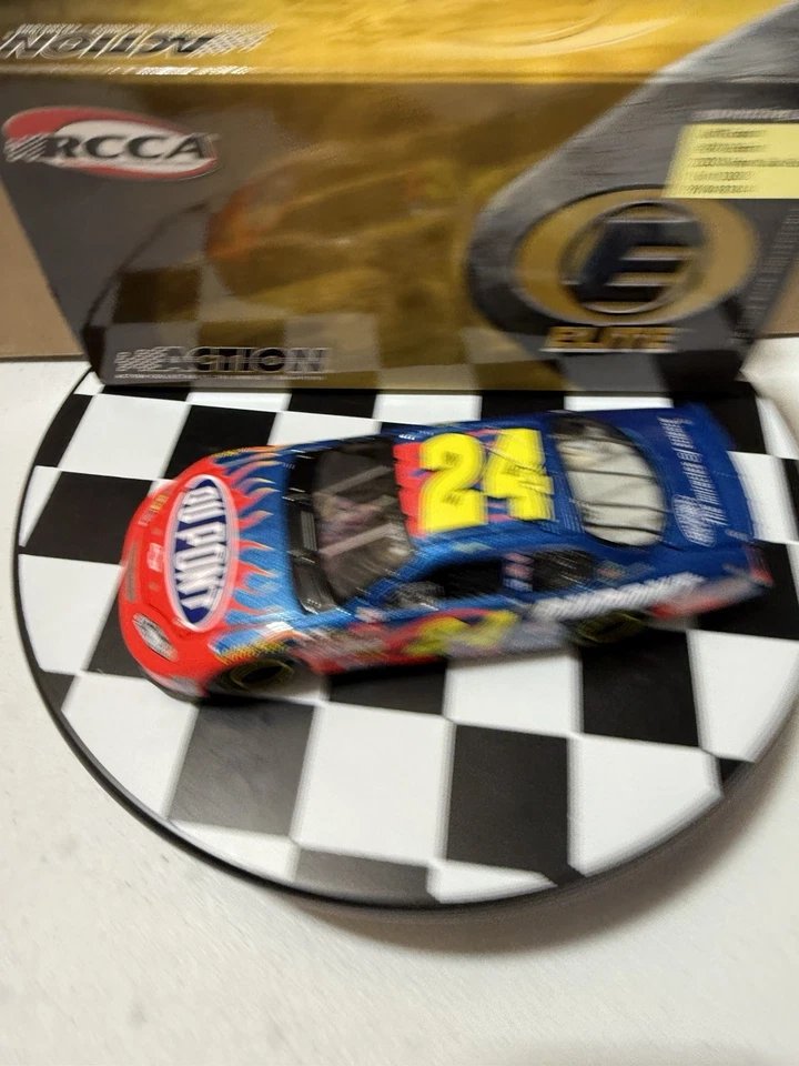 RARO* Jeff Gordon ELITE #24 DuPont 2003 1/32 Nascar Diecast - Imagem 2 de 4