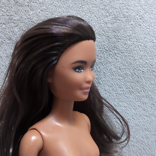 Nude Barbie 2016 Fashionistas #62 Kira Face Petite Brunette DYY92 Doll For OOAK - Picture 3 of 6