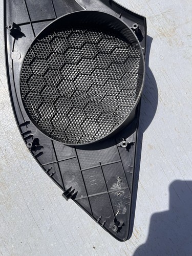 2013-2017 Hyundai Veloster Door Panel Speaker Grill Cover LEFT - Bild 5 von 6