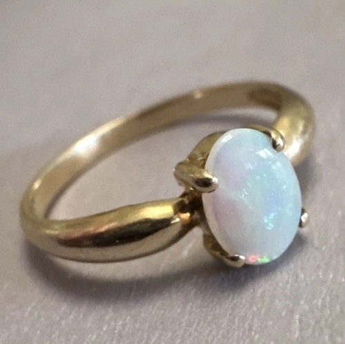 Vintage 9ct Yellow Gold Natural White Opal Ring Size L Oval Stone Stamped 10k - Picture 2 of 15