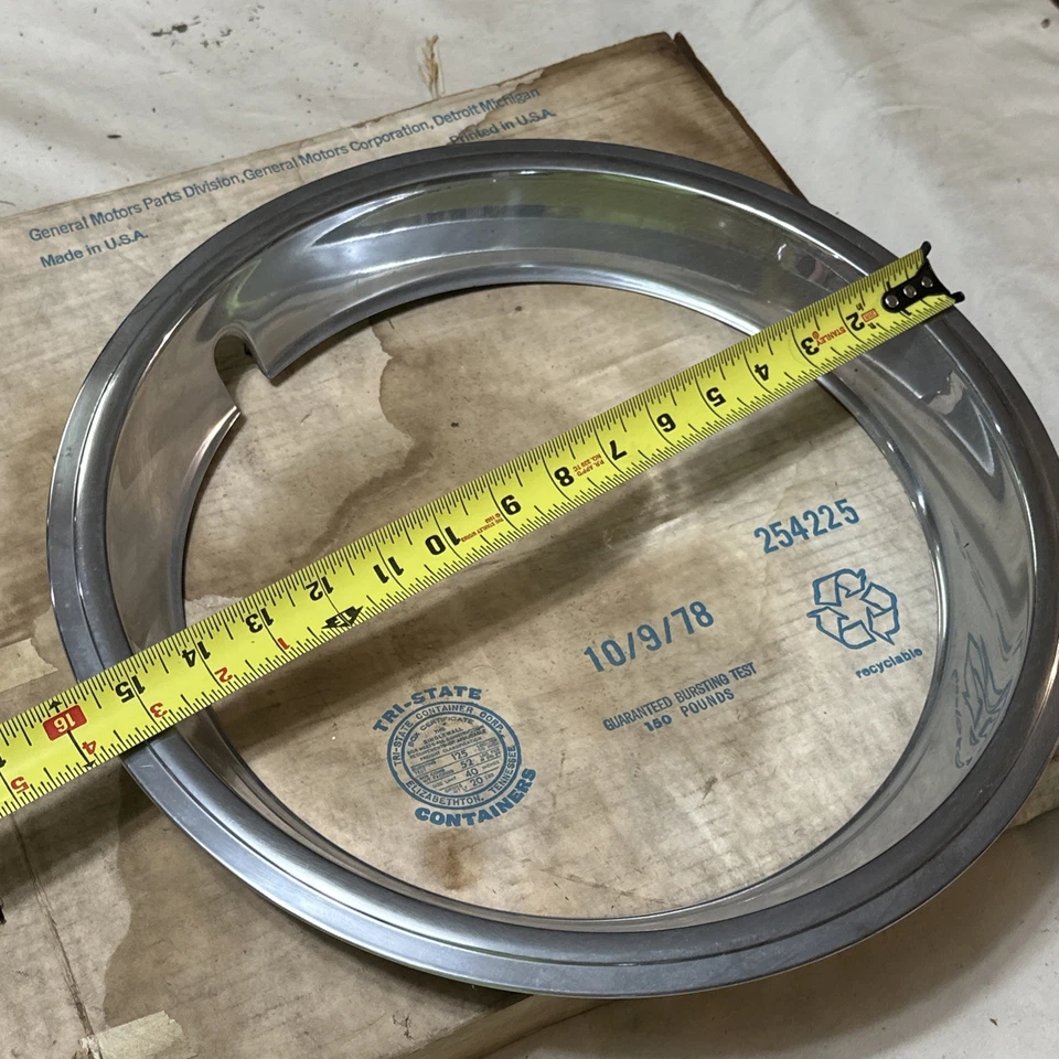 New 1978 OEM GM 254225 Trim Beauty Ring 15" Wheel Stainless Rim Rat Rod NOS - Image 4 of 4