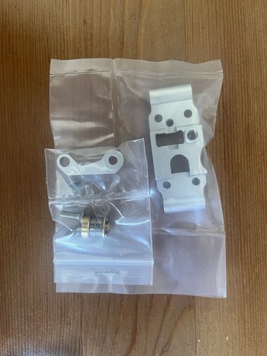 Hpi Super Nitro Rs4 Front Upper Arm Mount Silver Aluminum. Last One - Picture 2 of 2