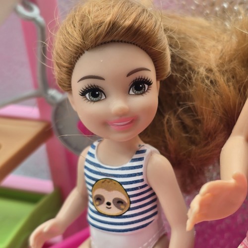 Barbie Konvolut 11 Puppen, 3 Haustiere & Möbel, Spielplatz & Turngeräte  - Bild 15 von 22