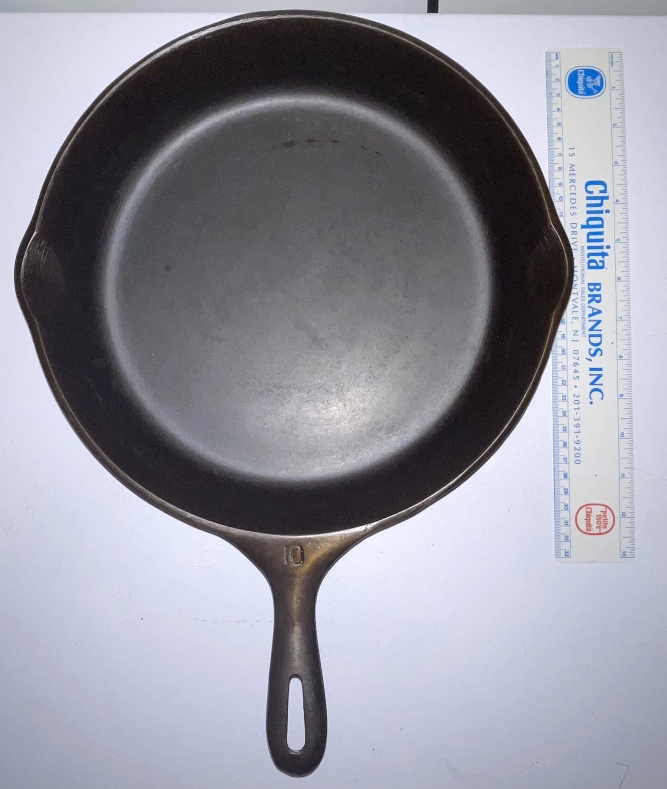 Vintage Unmarked Wagner Ware No. 10 Cast Iron Skillet - 11 3/4” Made in USA!