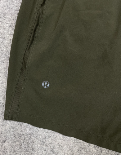 Lululemon Pace Breaker gefütterte Shorts 7" Herren S olivgrün Fitnessstudio sportlich Laufen - Bild 3 von 13