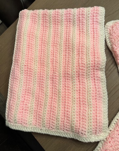 2 Handmade Crochet Baby Blanket - Pink Star - Picture 5 of 14