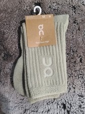 1 Pair Men's Size Medium 9.5-11.5 On Cloud NWT Terry Sock High Desert Green