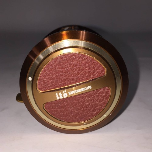Megabass Monoblock Bespoke Limited Evolution Topaz Right Bait Fishing Reel - Picture 5 of 7