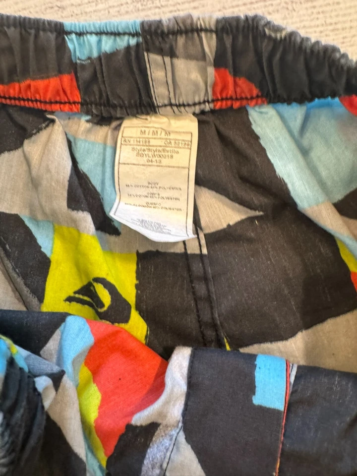 Calzoncillos boxer Quiksilver Butterbean niños jóvenes niños medianos nuevos clásicos geo estampado Foto 2 de 4