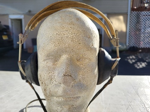 WW2 US Army Signal Corps Headset Receiver MFG Permoflux, Chicago - Picture 1 of 6