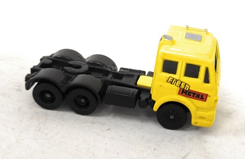 Maisto Mercedes-Benz Tiller Truck Cab Fresh Metal - Picture 1 of 5