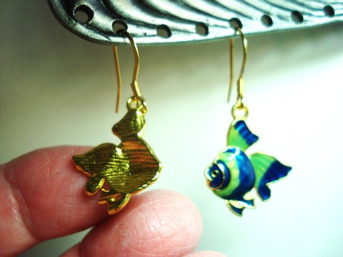 1 1/2" Drop Dangle Gold Plated Mint Green Blue Cloisonne Style Koi Fish Earrings - Picture 3 of 4