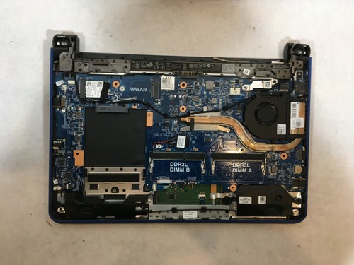 Dell Latitude 3340 Core i3 ossa nude senza porta CA per parti o riparazioni - FT - Foto 7 di 7