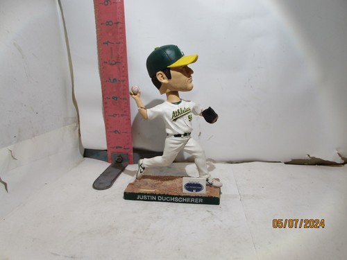 JUSTIN DUCHSCHERER, OAKAND ATHLETICS BASEBALL BOBBLEHEAD - SOME OWIES - Picture 1 of 4