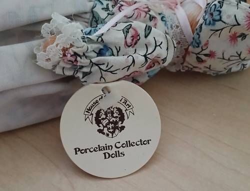 Porcelain Fox in Bonnet & Dress Ornament Decor 6.5" House of Global Art 1983 - Bild 8 von 13