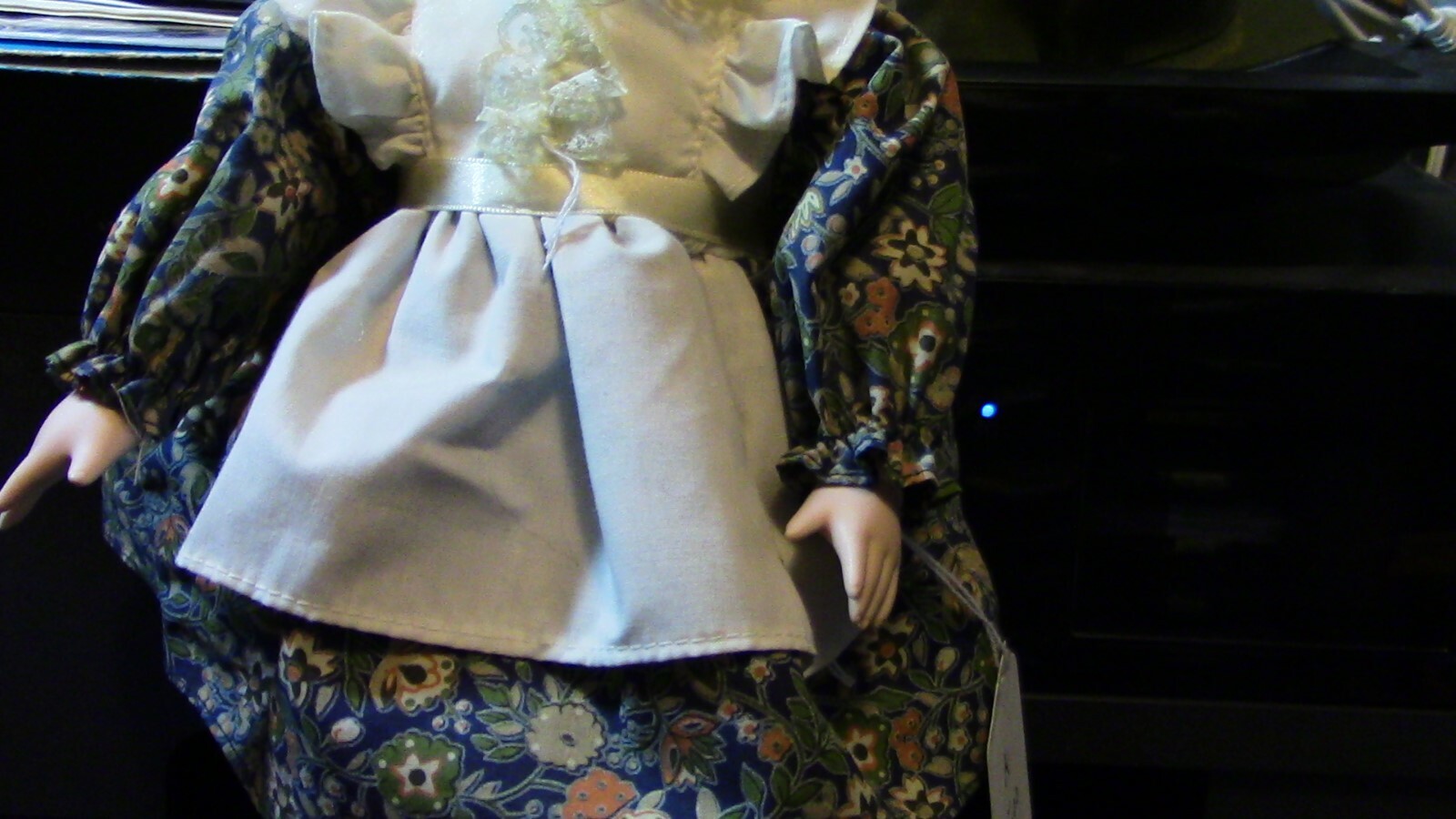 Picture 4 of 6