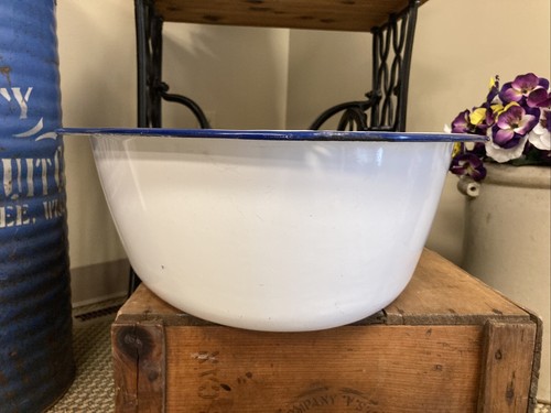Large Enamel Ware Tub Basin Oval Wash Bowl 25 3/8 White Blue Baby Bath Farmhouse - Picture 10 of 23
