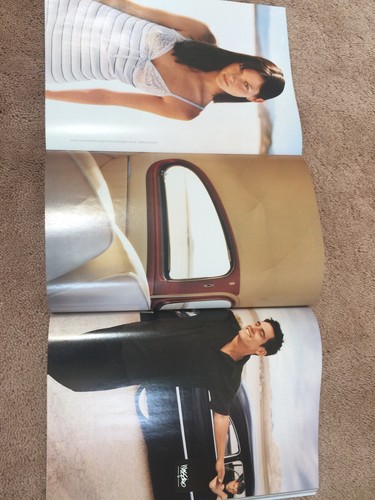 Vanity Fair Magazine - Picture 6 of 12