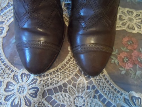 Chanel Light Brown Lamb Skin Knee High Heeled Boots w/CC Logo w/COA Size 37.5M - Picture 14 of 24