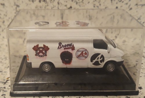 1/87 Scale Diecast Mercedes Benz Sprinter Van Custom Atlanta Braves Team Van - Picture 2 of 10