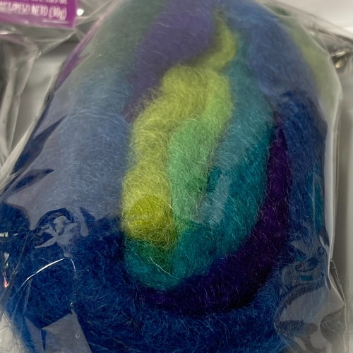 Dimensions FeltWorks Needle Felting Wool Roving Cool Blue Pencil Black - Picture 6 of 12