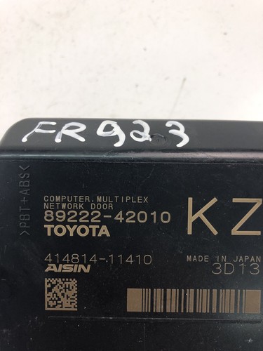 FR923 TOYOTA Control Unit 89222-42010 - Picture 4 of 4
