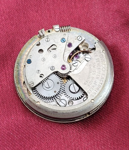 Vintage Movado Automatic (Bumper) Movement Caliber 221 . Running. Ca 1950's - Picture 8 of 8