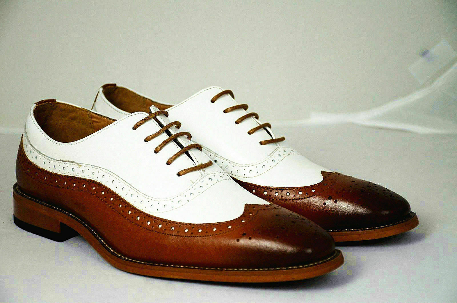 Hecho a mano para hombres Cuero Genuino blancoo Y Oscuro Bronceado Zapatos Oxford Brogue formal Hecho a mano para hombres Cuero Genuino blancoo Y Oscuro Bronceado Zapatos Oxford Brogue formal