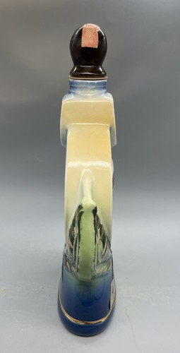 Vintage 1971 Jim Beam Decanter Fiji Independence The Hub of the Pacific EMPTY - Picture 2 of 7