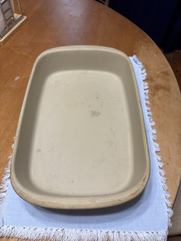 Pampered Chef Stoneware New Traditions Vanilla 9x14 Bake Casserole Dish Seasoned
